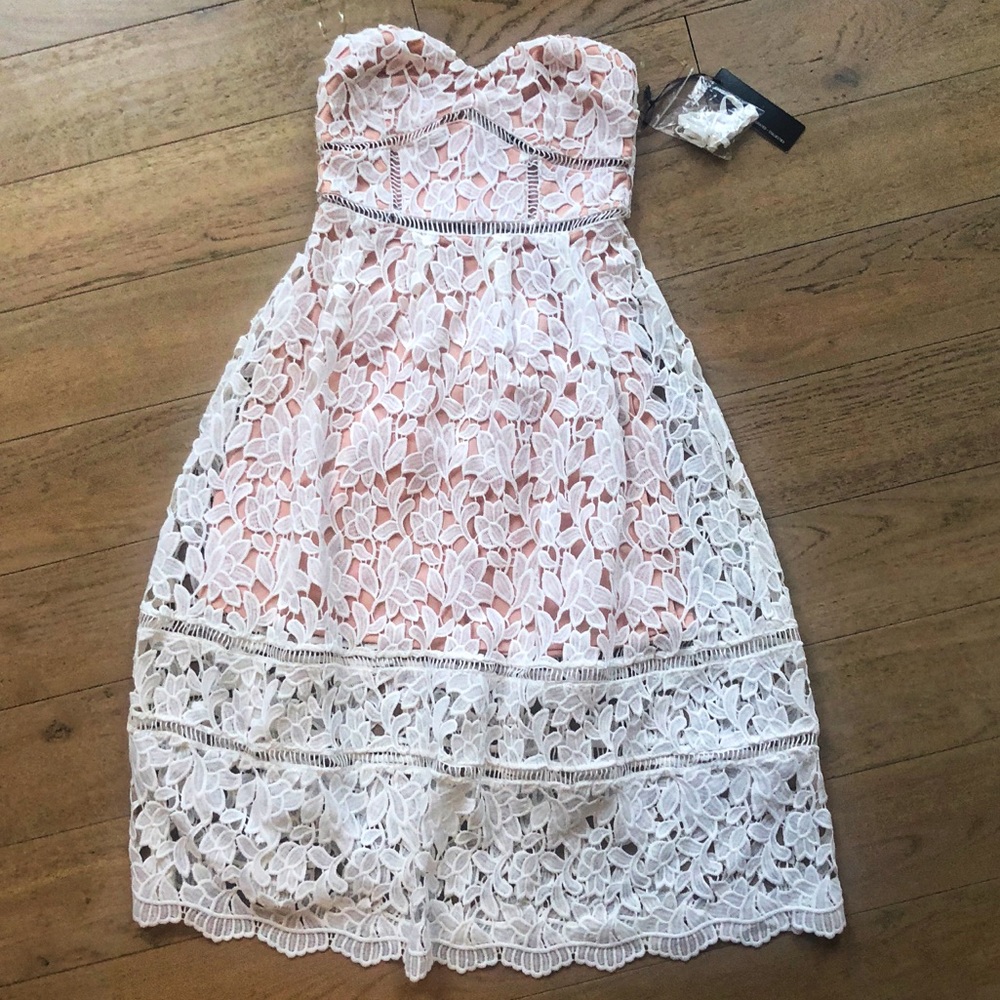 Lulu’s white floral midi dress size XS